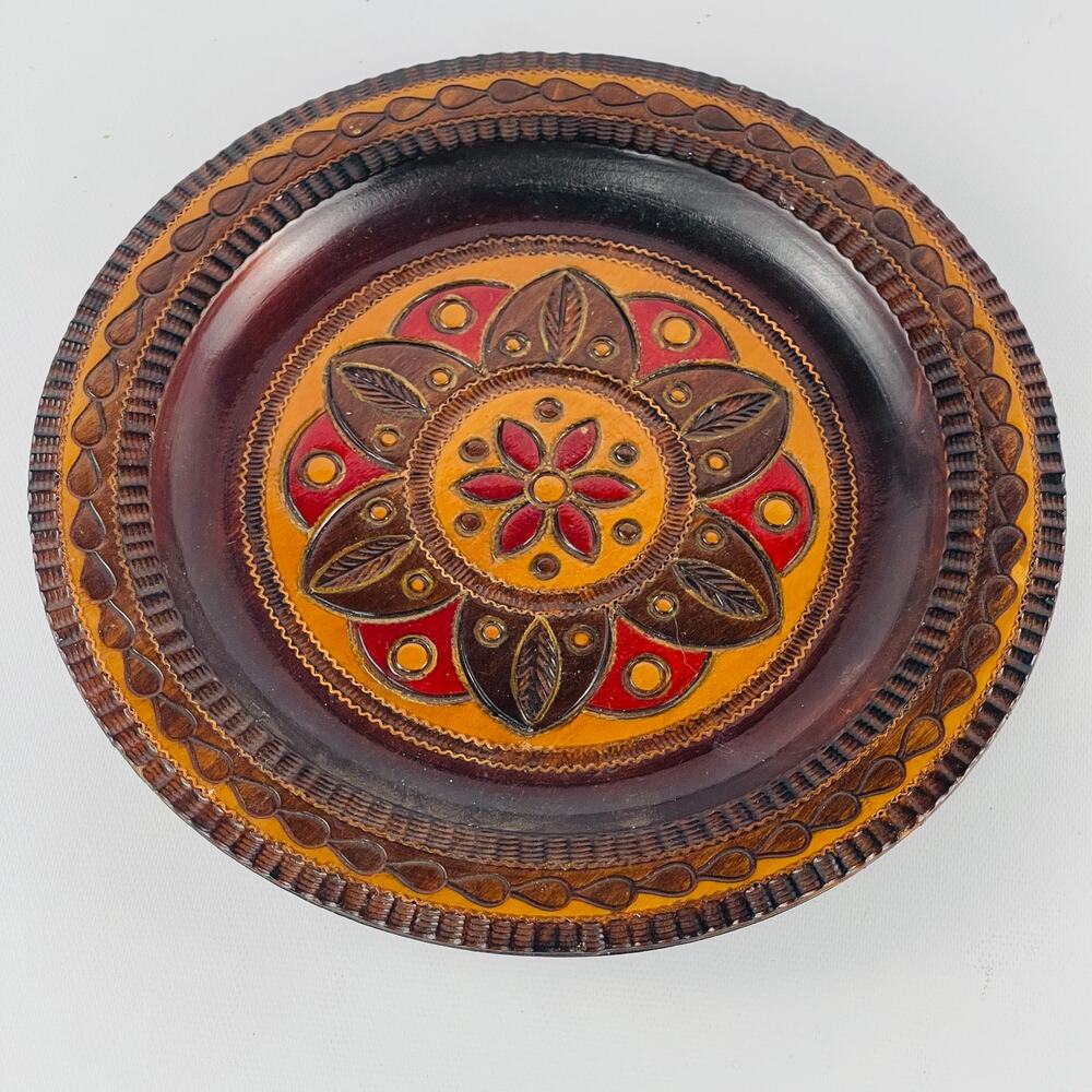 Artistic Wooden Plate from Workshop of Mieczyslay Gutoski, Poland 7 13/16"